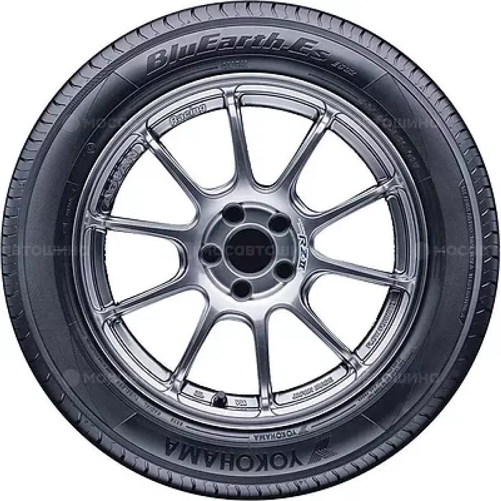 Yokohama Bluearth ES32A 225/50 R17 94V