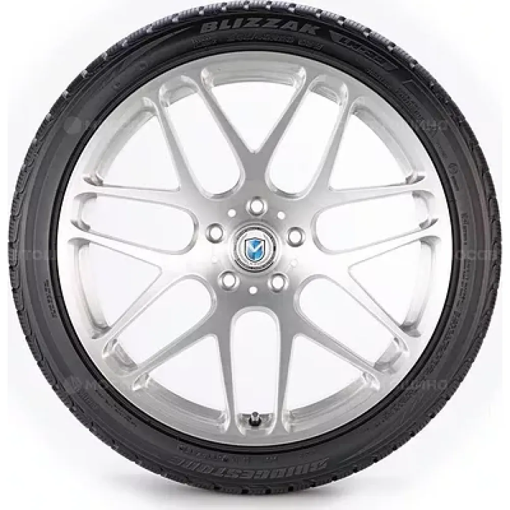 Bridgestone Blizzak LM32 225/50 R17 94H RF