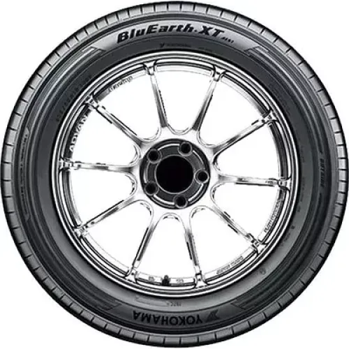 Yokohama Bluearth-XT AE61 235/60 R18 103W