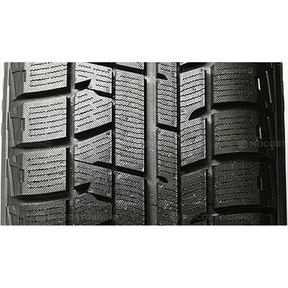 Yokohama Ice Guard IG50 215/55 R18 95Q
