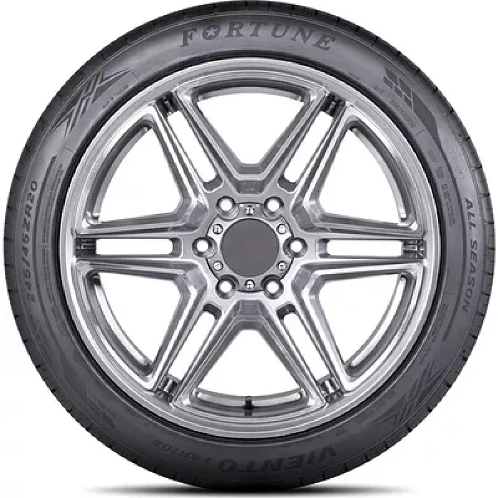 Fortune FSR-702 275/35 R19 100Y XL